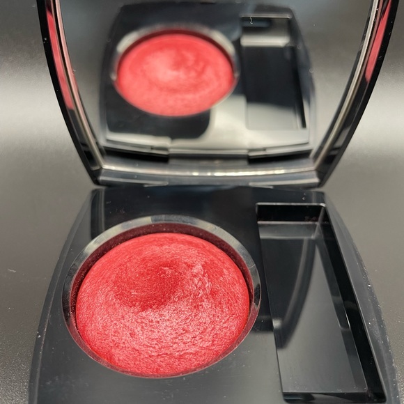 Other - RARE Chanel Rouge Joues Contraste Blush